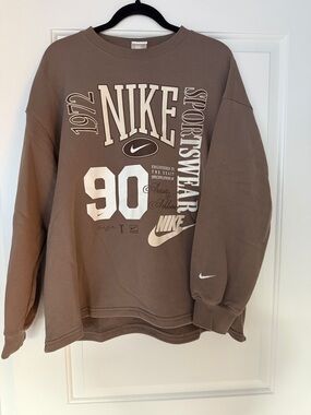 Nike Oversized Crew Neck